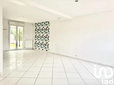 Maison - 92 m² - 5 pièces