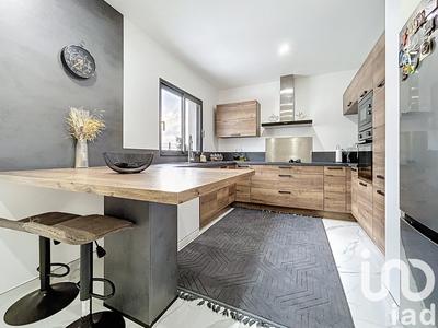 Maison - 140 m² - 5 pièces