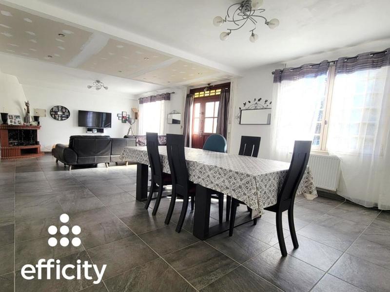 Maison - 186 m² - 8 pièces