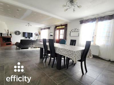 Maison - 186 m² - 8 pièces