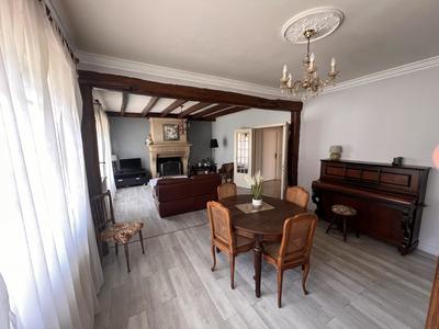 Villa - 145 m² - 8 pièces