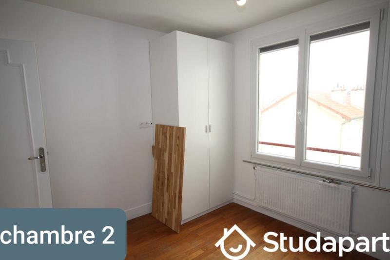 Chambre - 10 m² - 1 pièce