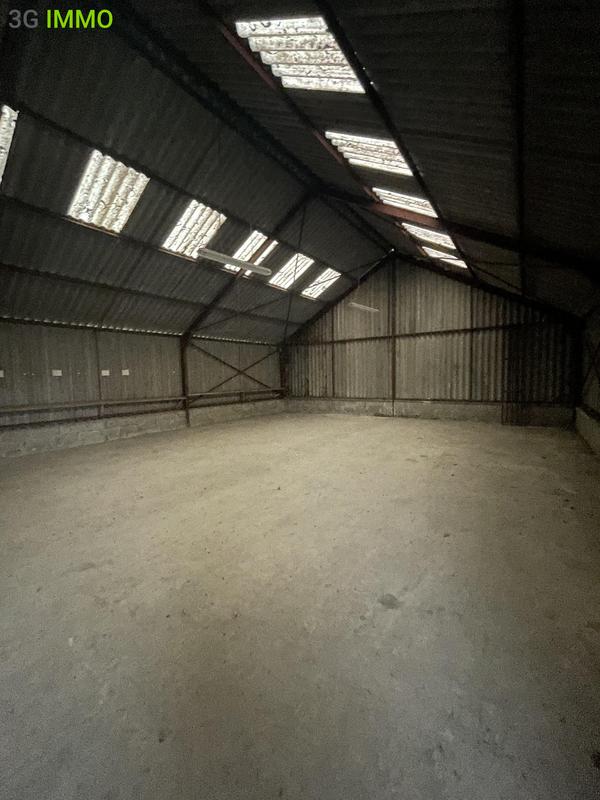 Local commercial - 150 m² - 1 pièce