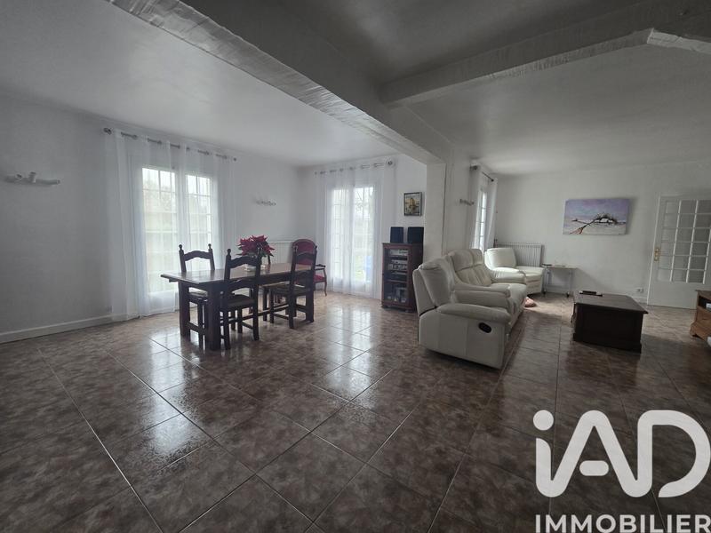 Maison - 215 m² - 7 pièces