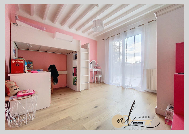 Maison - 200 m² - 8 pièces