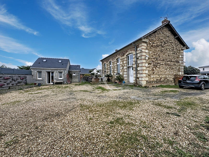 Maison - 92 m² - 2 pièces