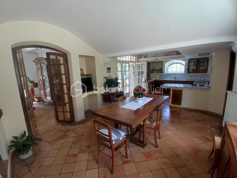 Villa - 150 m² - 5 pièces