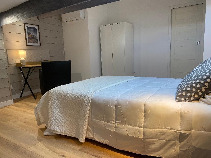 Chambre - 14 m² - 1 pièce