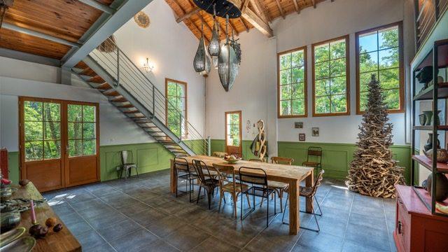 Maison - 575 m² - 16 pièces