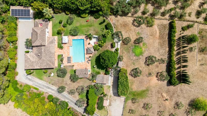 Maison - 278 m² - 7 pièces