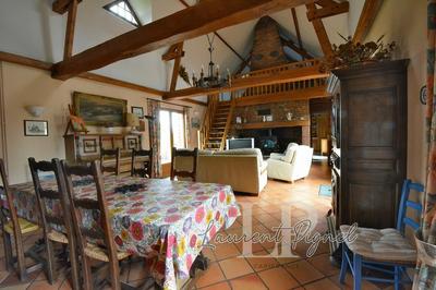 Maison - 188 m² - 7 pièces