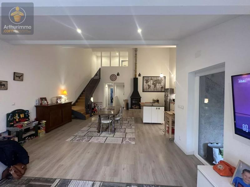 Maison de village - 210 m² - 7 pièces