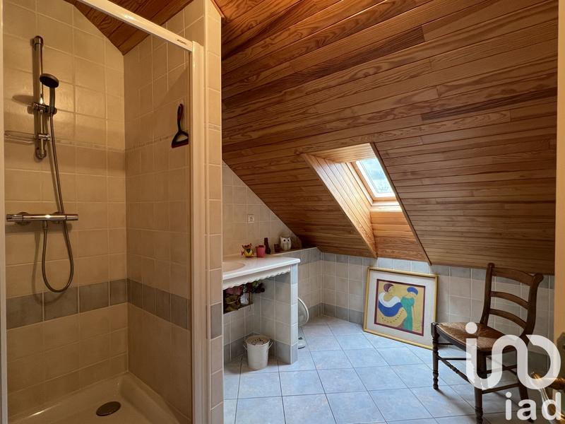 Maison - 200 m² - 7 pièces