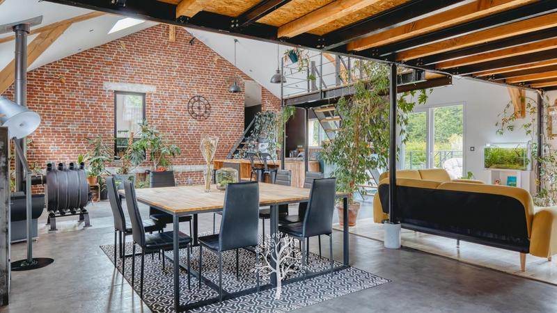 Maison - 225 m² - 6 pièces