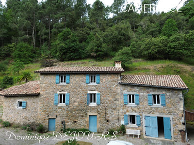 Maison - 137 m² - 4 pièces