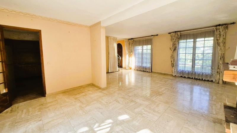 Maison - 143 m² - 7 pièces