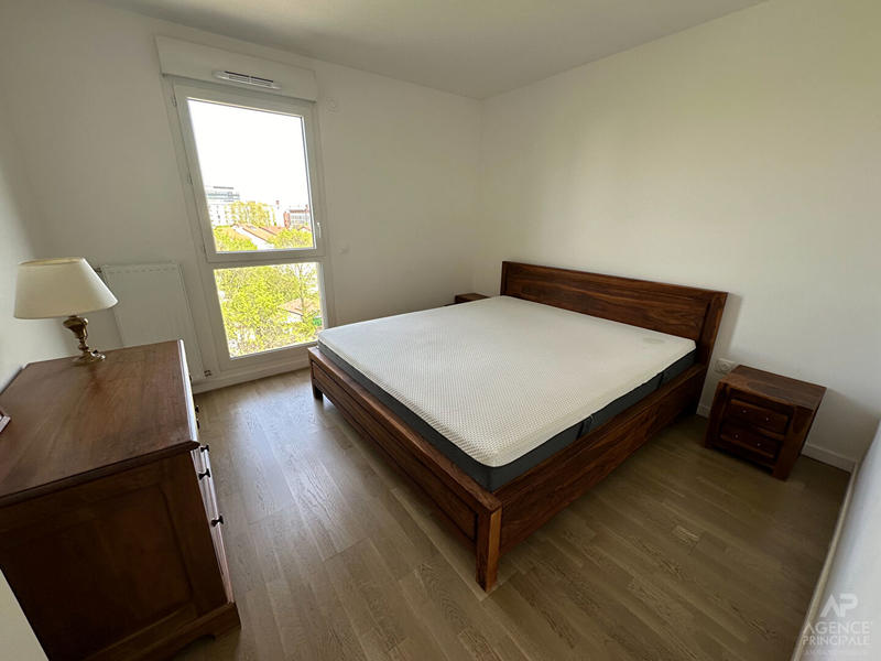 Appartement - 94 m² - 5 pièces