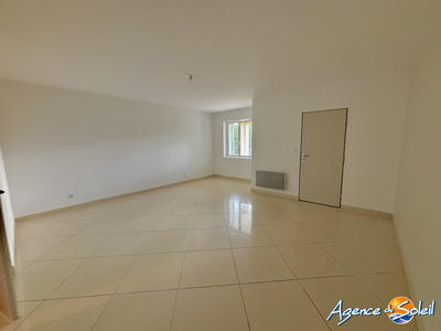 Maison - 79 m² - 6 pièces