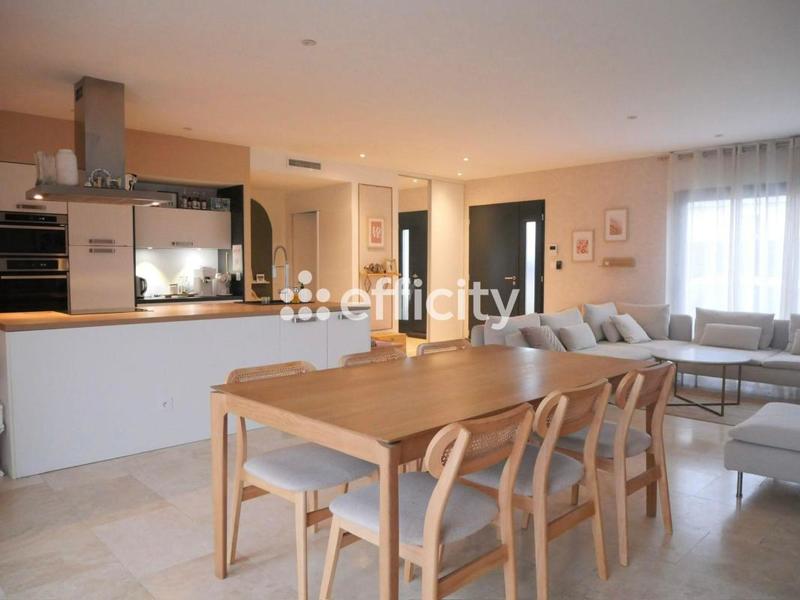 Villa - 130 m² - 5 pièces