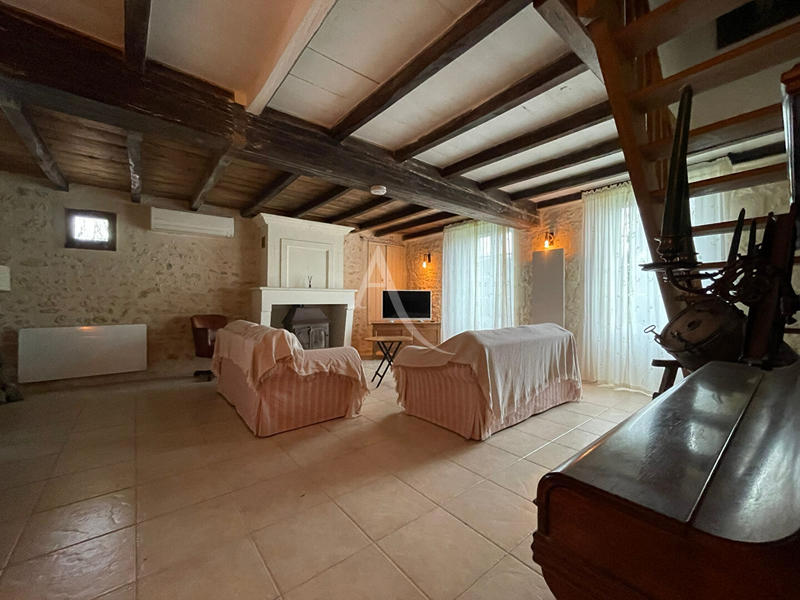 Maison - 143 m² - 4 pièces