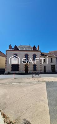 Maison - 150 m² - 11 pièces