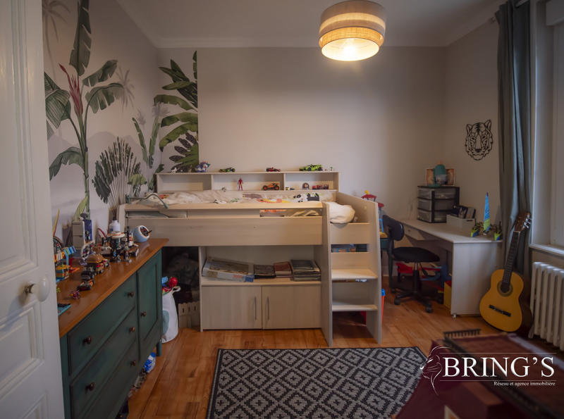 Maison - 98 m² - 5 pièces