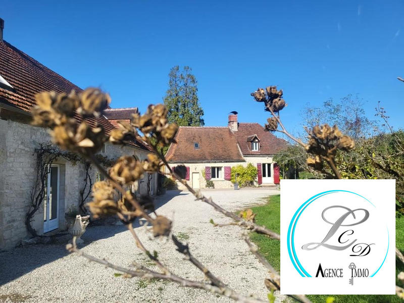 Maison ancienne - 440 m² - 14 pièces