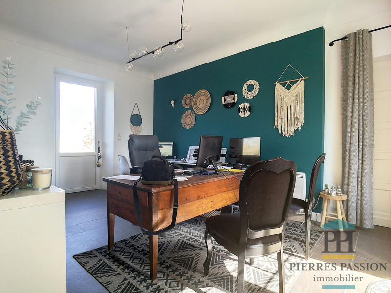 Maison ancienne - 232 m² - 9 pièces