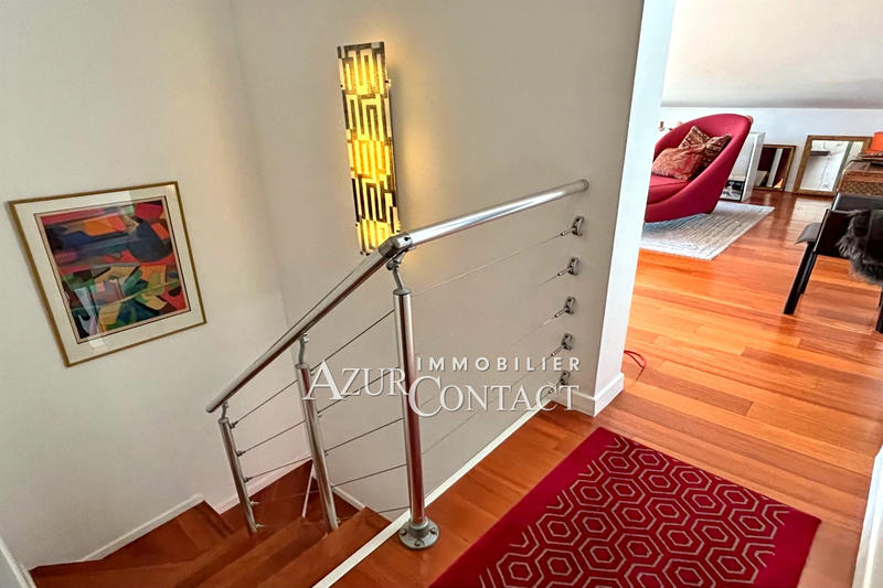 Maison - 205 m² - 4 pièces