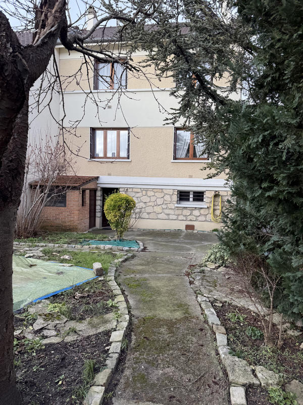 Maison - 75 m² - 5 pièces