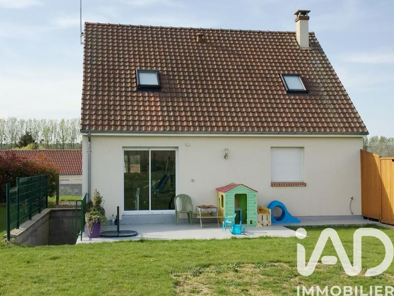 Maison - 93 m² - 4 pièces