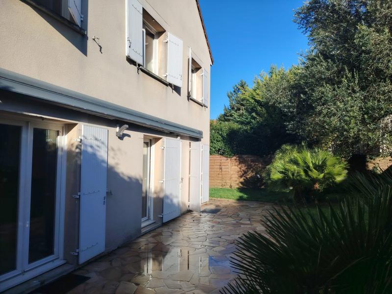 Maison - 141 m² - 5 pièces