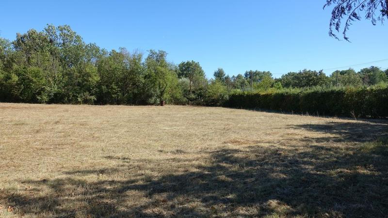 Terrain - 3 025 m²
