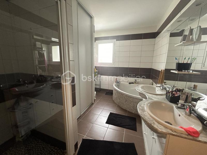 Maison - 114 m² - 4 pièces