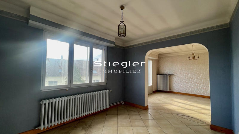 Maison - 203 m² - 10 pièces