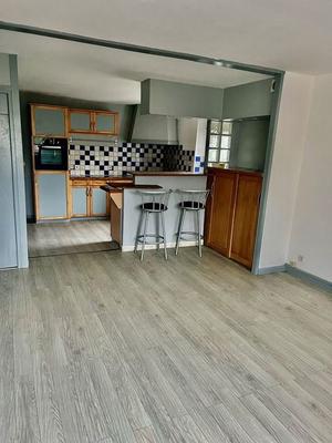 Appartement - 100 m² - 4 pièces