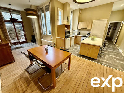 Appartement - 159 m² - 7 pièces