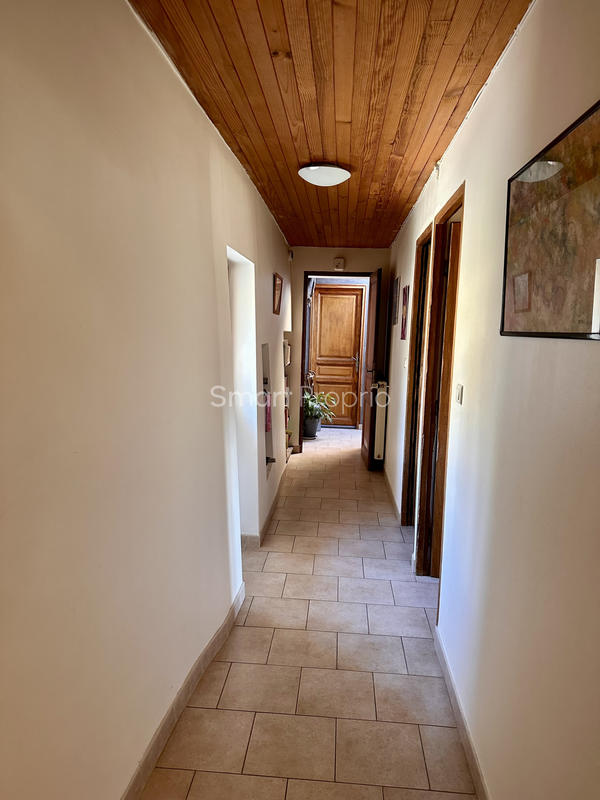 Propriété - 190 m² - 8 pièces