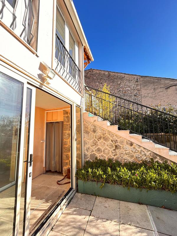 Maison - 181 m² - 9 pièces