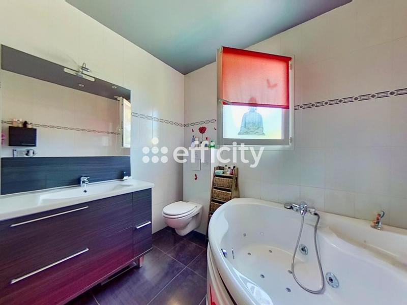 Maison - 104 m² - 5 pièces