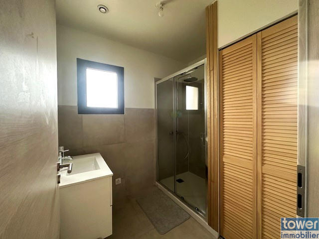 Maison - 122 m² - 4 pièces