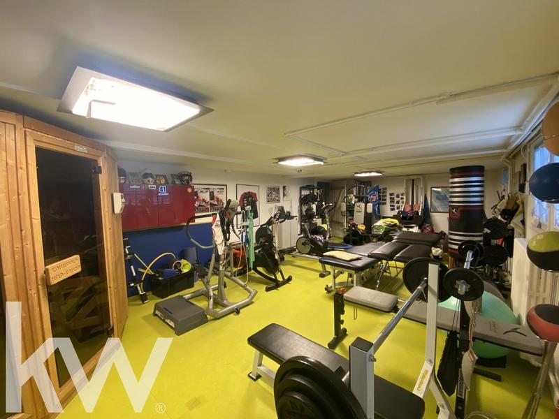 Maison - 190 m² - 6 pièces