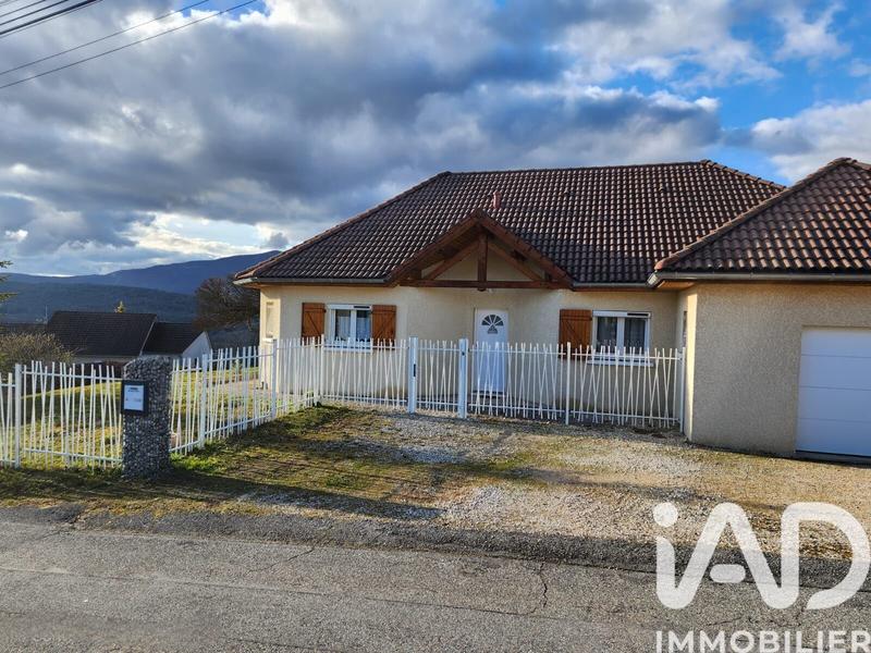 Maison - 111 m² - 6 pièces