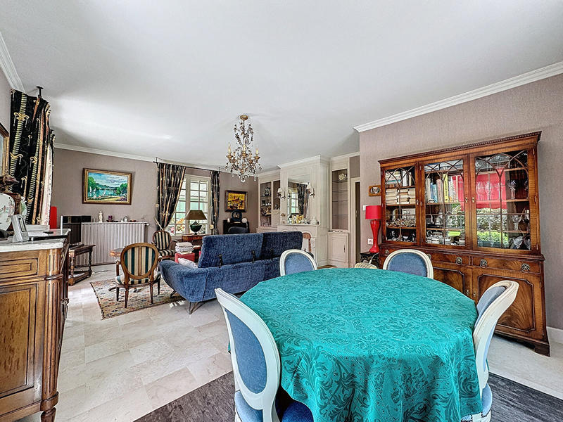 Maison - 145 m² - 7 pièces