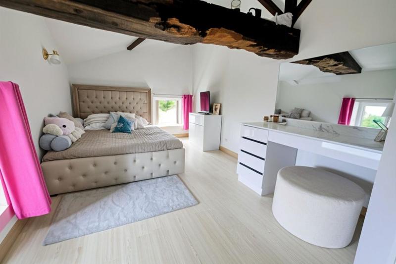 Maison - 215 m² - 6 pièces