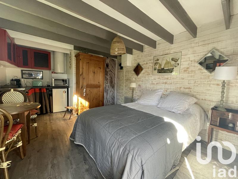 Maison - 275 m² - 11 pièces