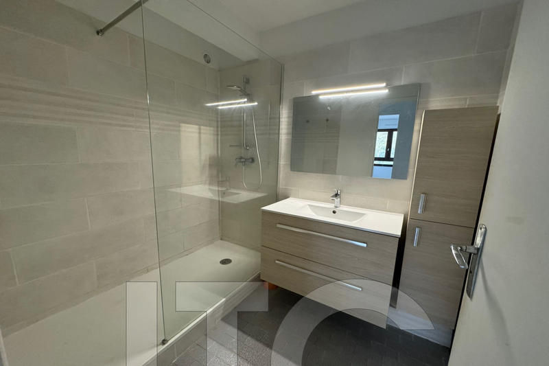 Appartement - 120 m² - 5 pièces