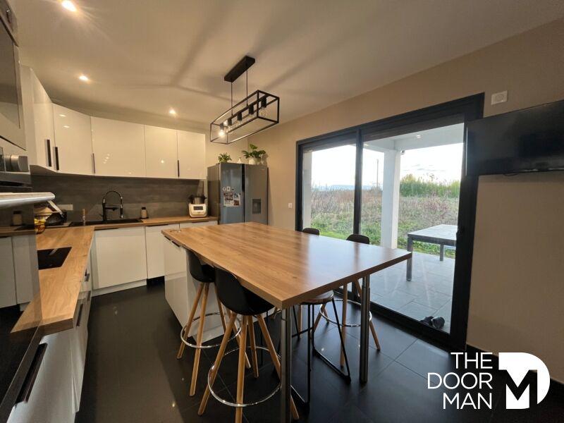 Pavillon - 148 m² - 8 pièces