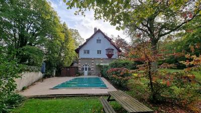 Demeure - 350 m² - 11 pièces