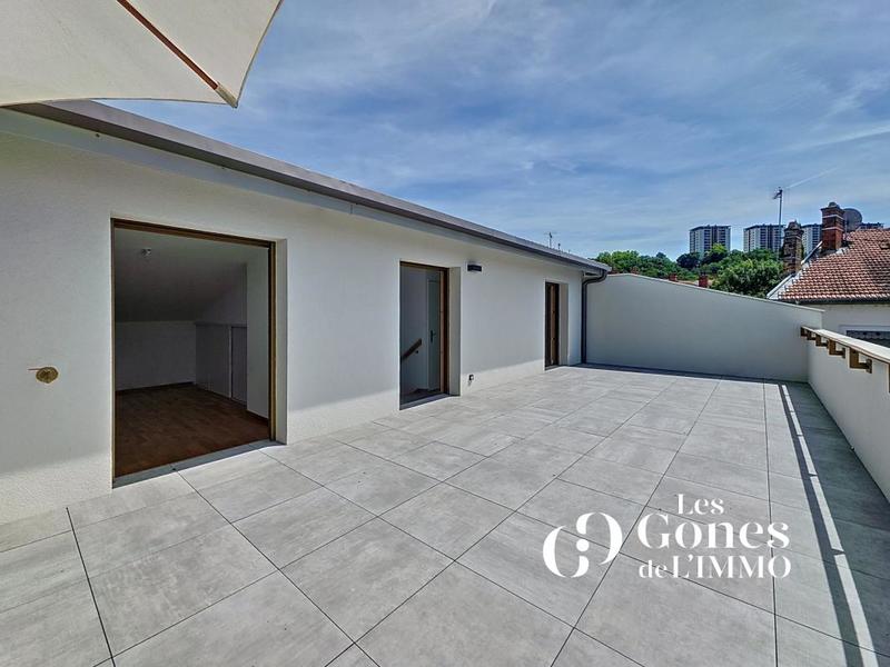 Duplex - 107 m² - 5 pièces